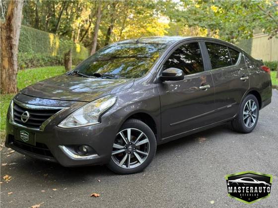 NISSAN VERSA 1.6 16V FLEXSTART UNIQUE 4P XTRONIC NISSAN VERSA 1.6 16V FLEXSTART UNIQUE 4P XTRONIC